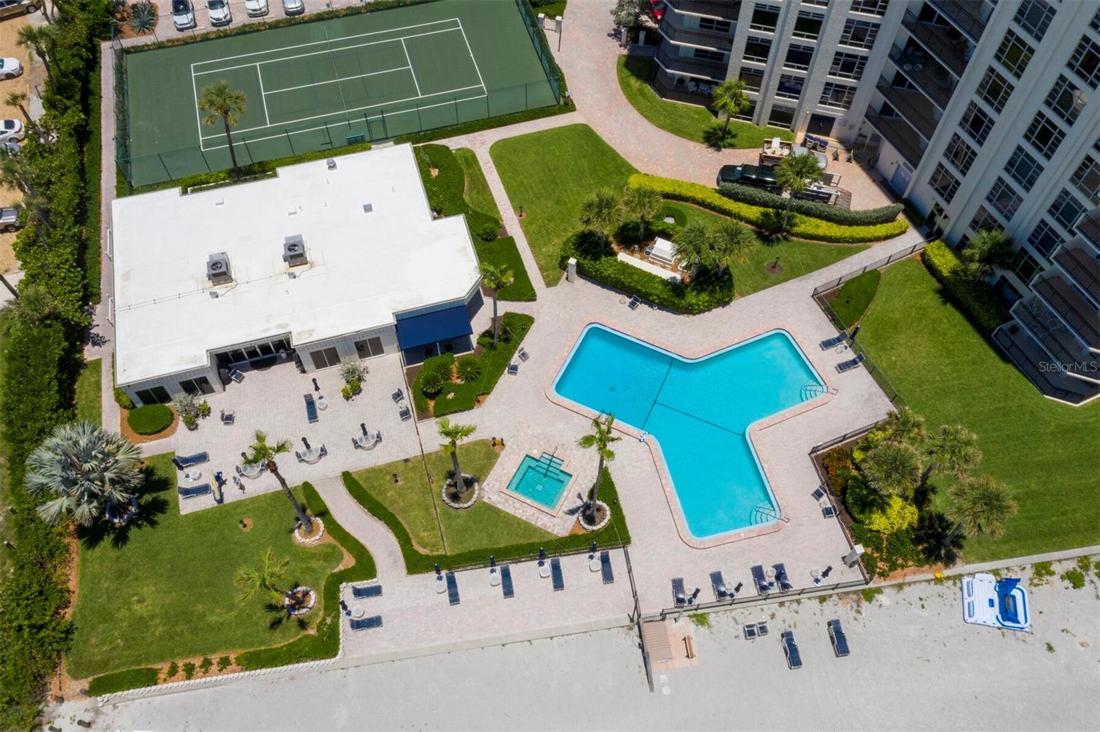 ISLANDS WEST - Residential