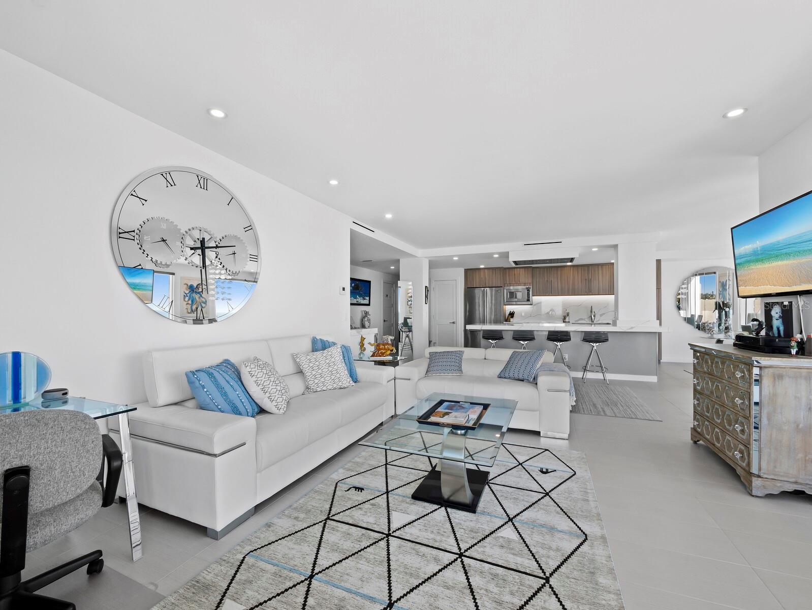 ISLANDS WEST - Residential