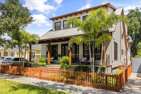 Photo of 119 N Hyer Avenue, Orlando, FL 32801 (MLS # O6341609)