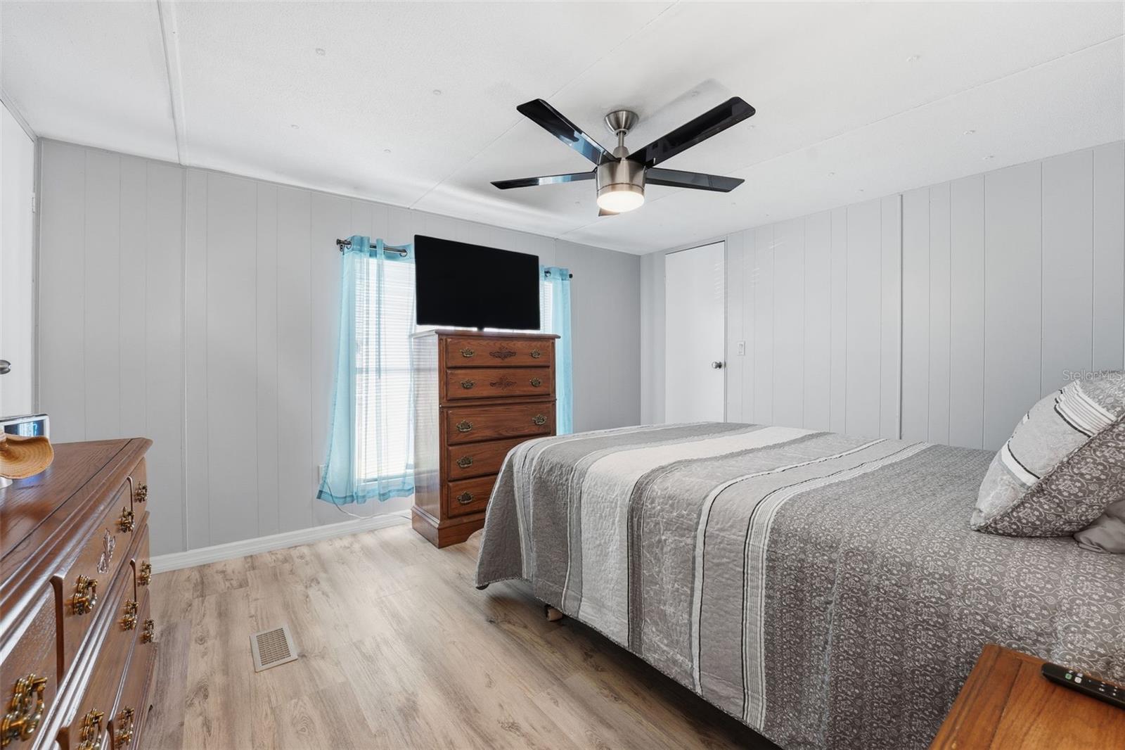 VILLAGE HOLIDAY LAKE - Residential