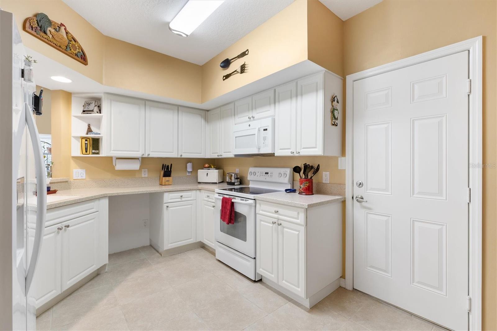 ANCHOR VILLAS/LK MIONA - Residential