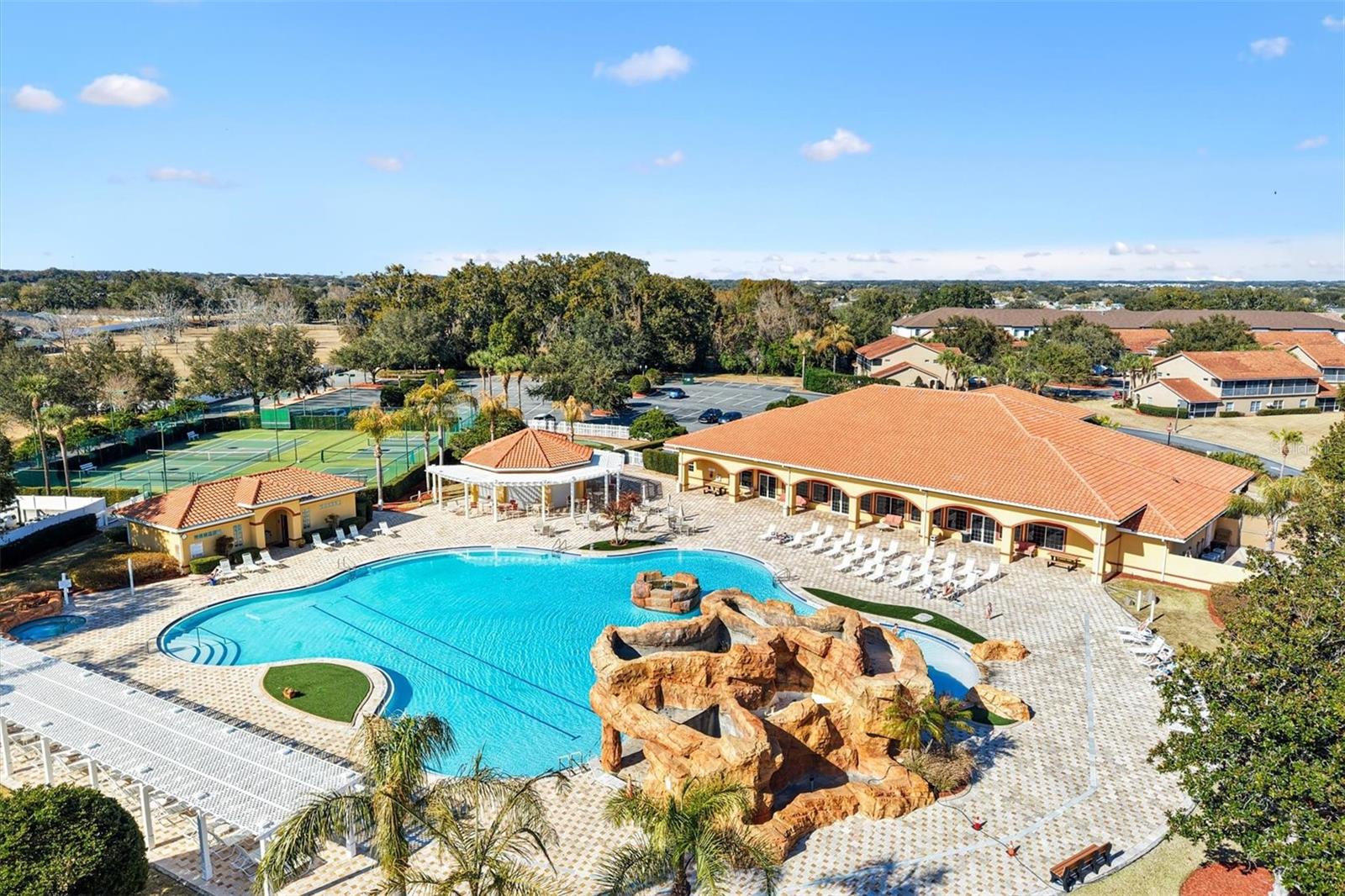 ANCHOR VILLAS/LK MIONA - Residential