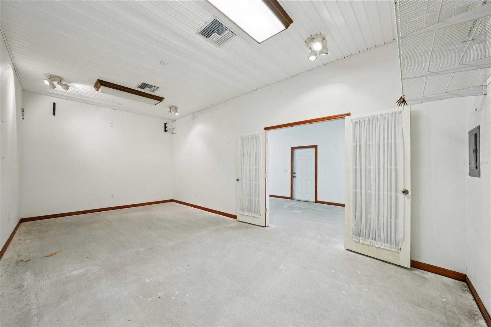 UNPLATTED - Residential