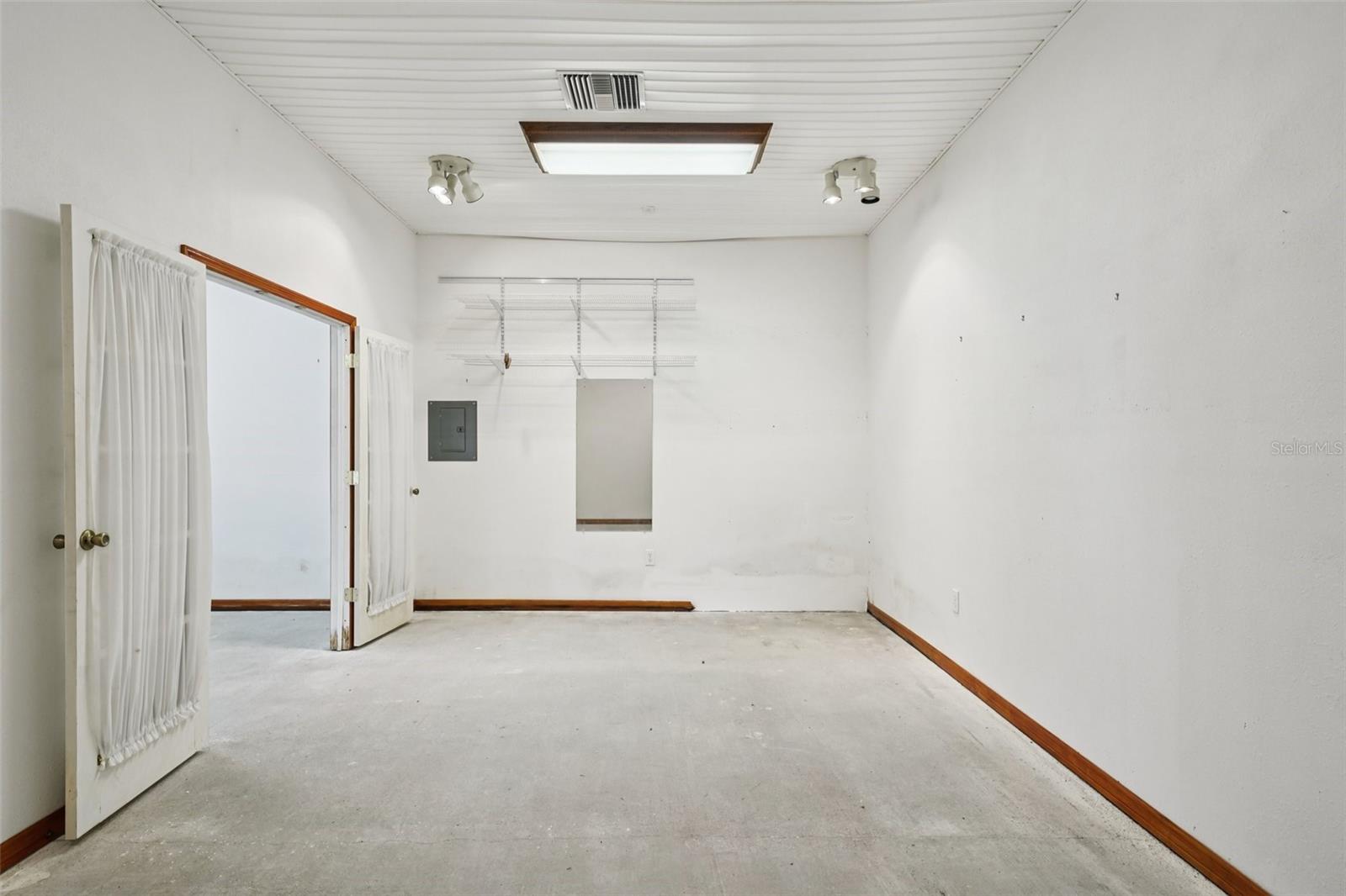 UNPLATTED - Residential