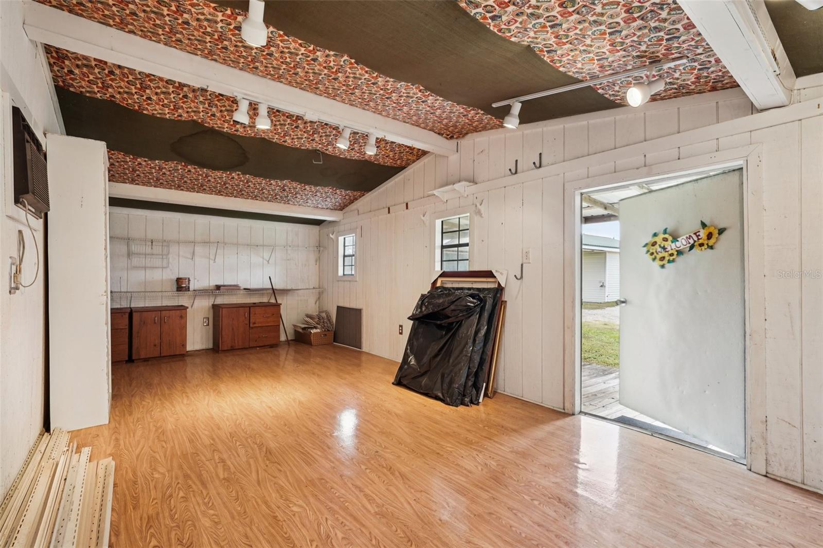 UNPLATTED - Residential