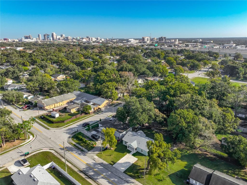 Photo of 2305 S Westmoreland Drive, Orlando, FL 32805 (MLS # O6370147)