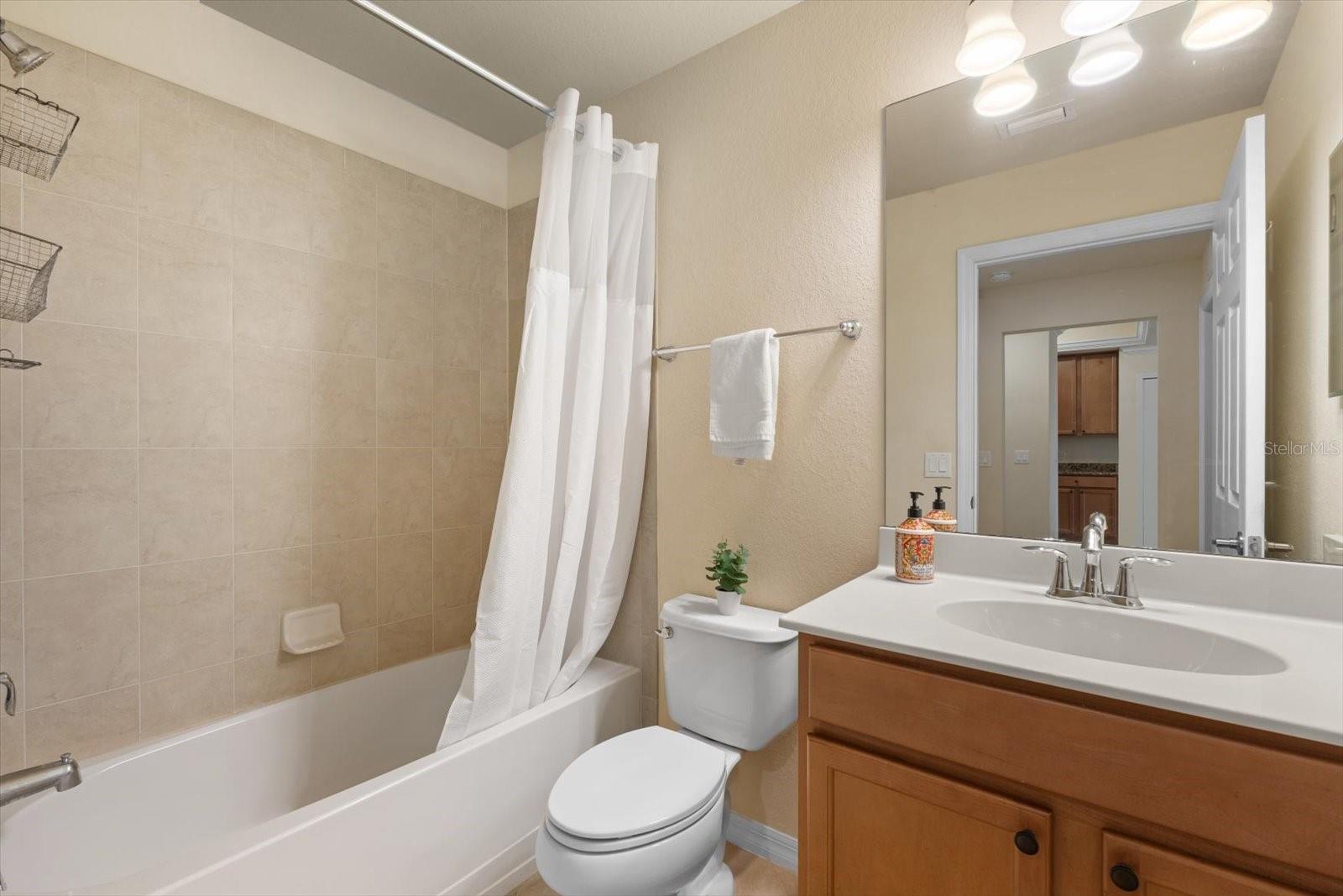 RIVER STRAND - Residential Lease