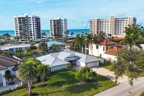 Photo of 633 Valencia Road, Venice, FL 34285 (MLS # N6142407)