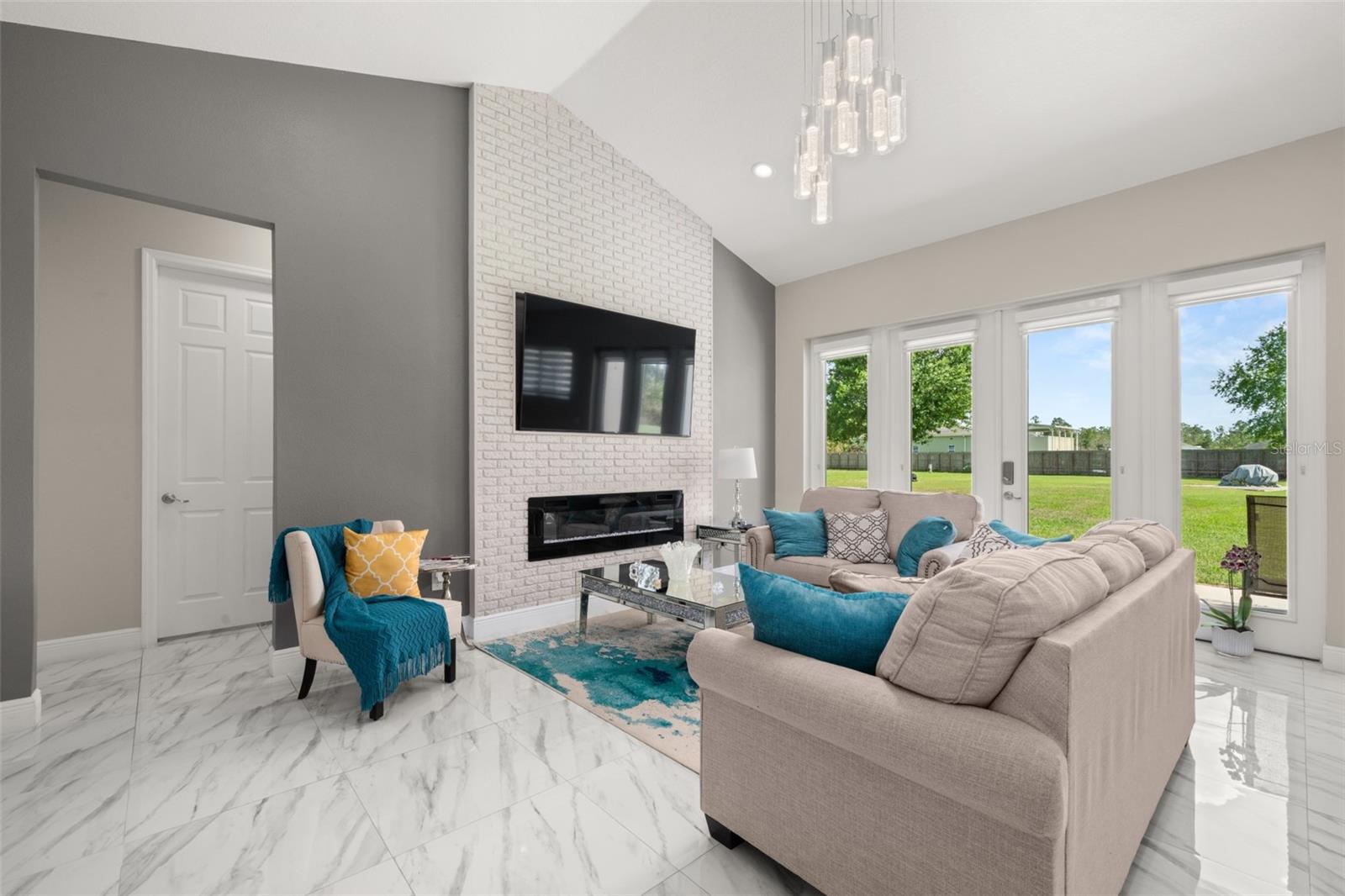 ORANGE BLOSSOM ESTATE - Residential