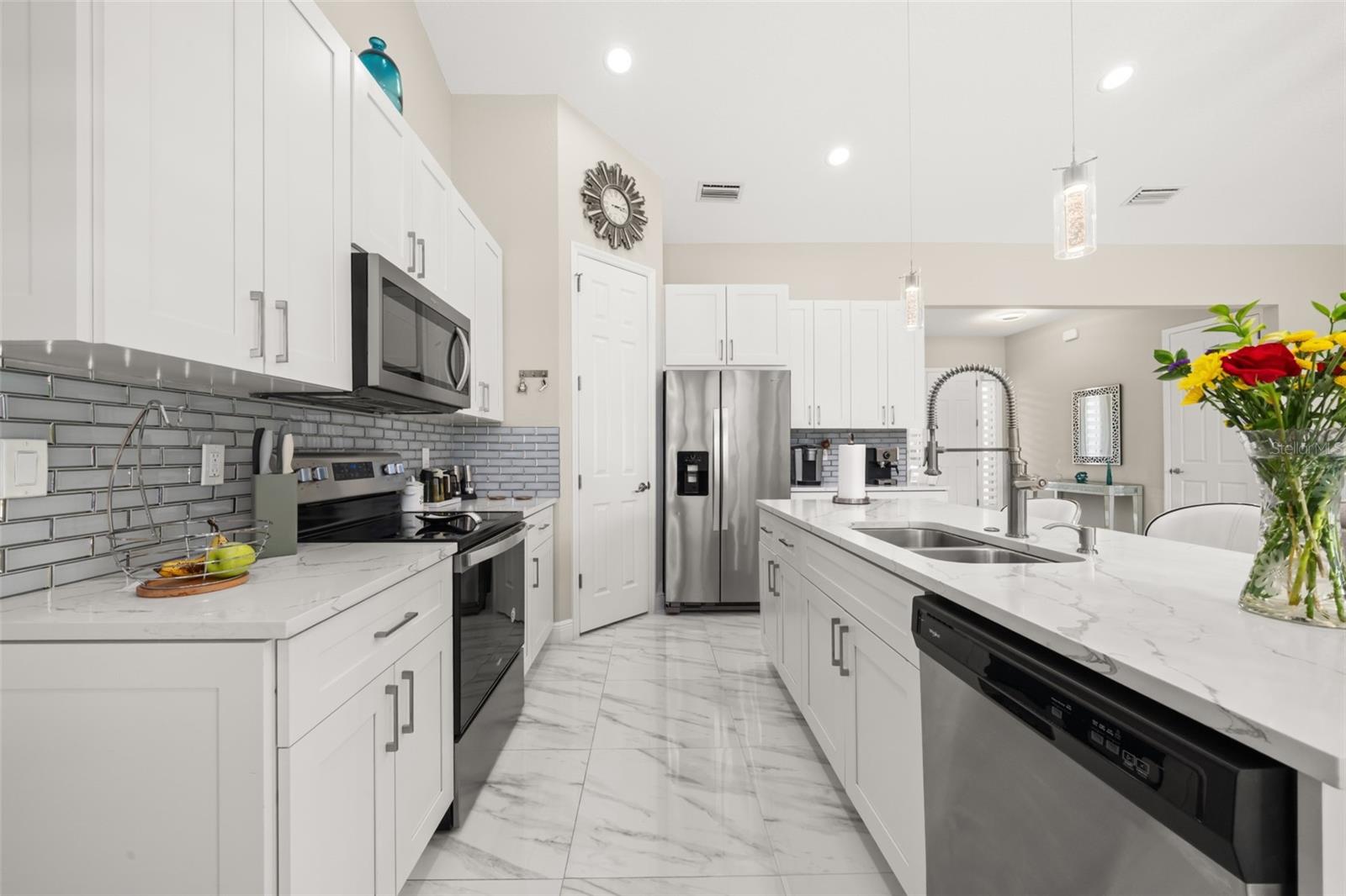 ORANGE BLOSSOM ESTATE - Residential