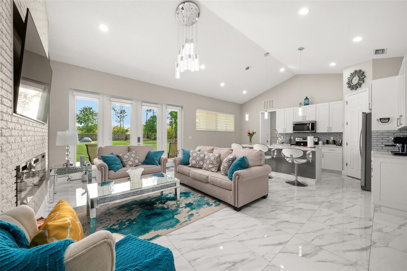 ORANGE BLOSSOM ESTATE - Residential