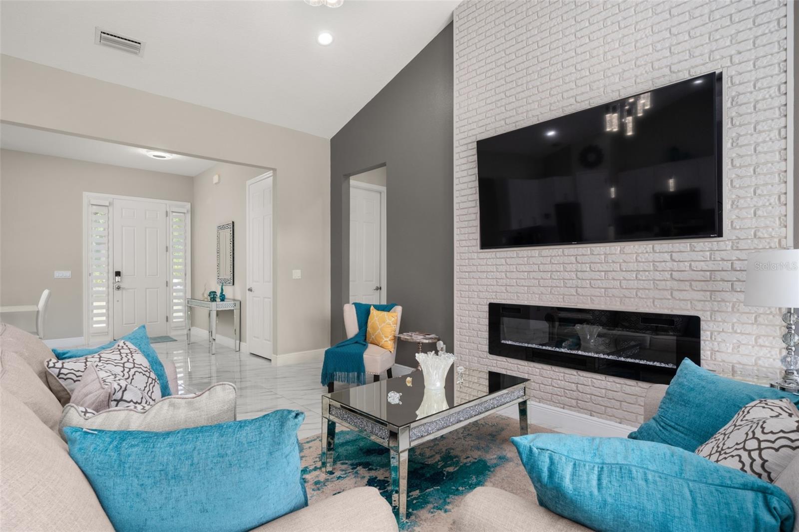 ORANGE BLOSSOM ESTATE - Residential