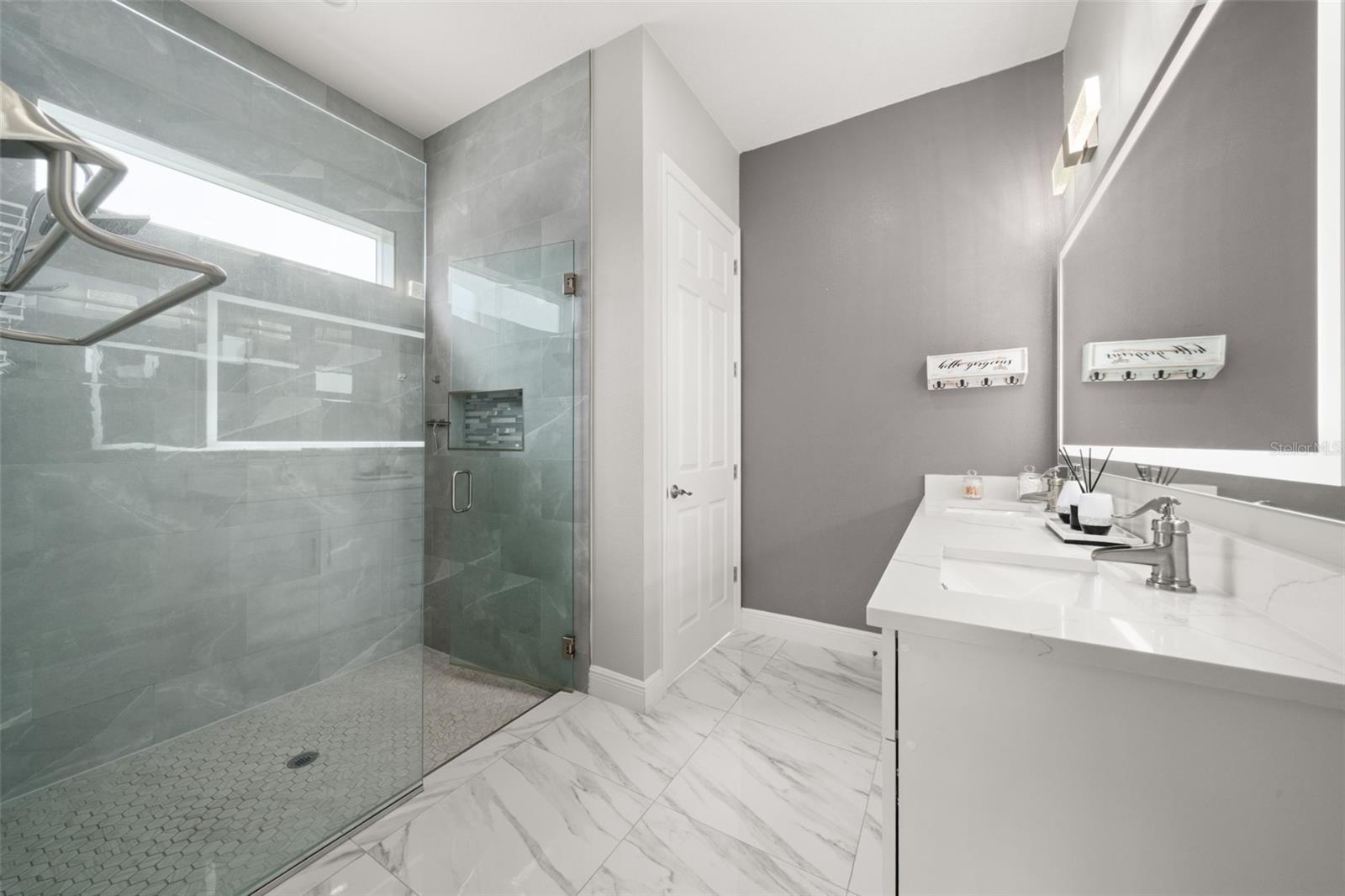 ORANGE BLOSSOM ESTATE - Residential