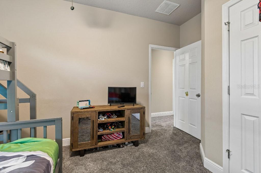 FISHHAWK RANCH WEST PH 1B/1C - Residential