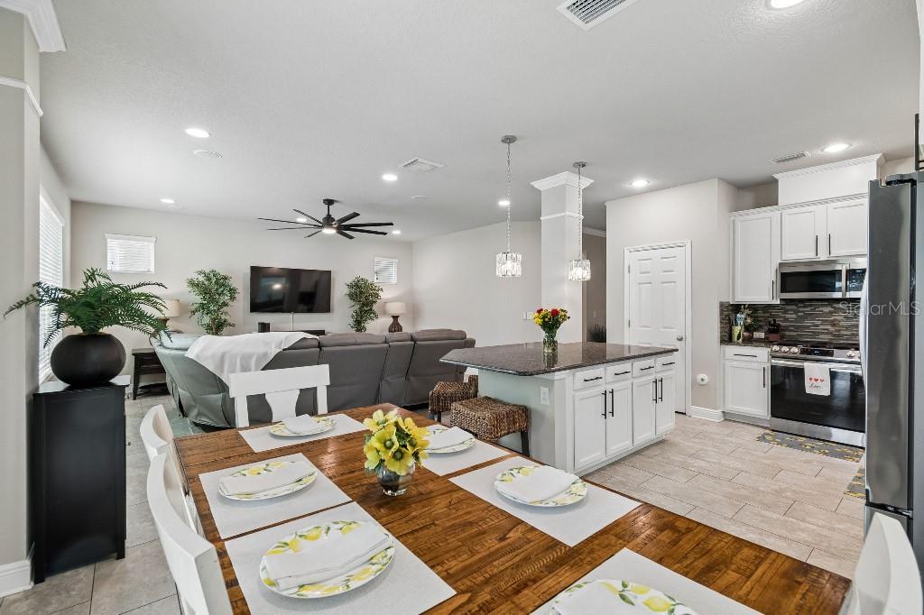 FISHHAWK RANCH WEST PH 1B/1C - Residential