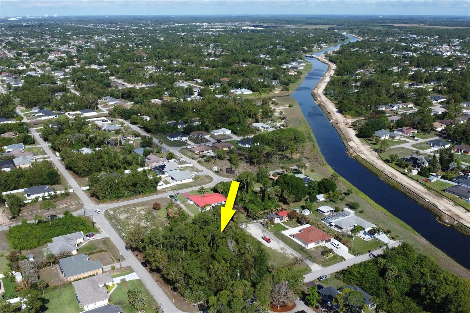 1103 DOROTHY AVENUE N