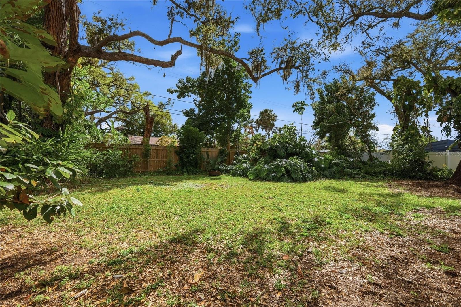 WEST WOODS - Residential