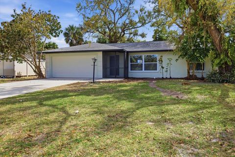 Photo of 4903 21st Avenue W, Bradenton, FL 34209 (MLS # A4685045)