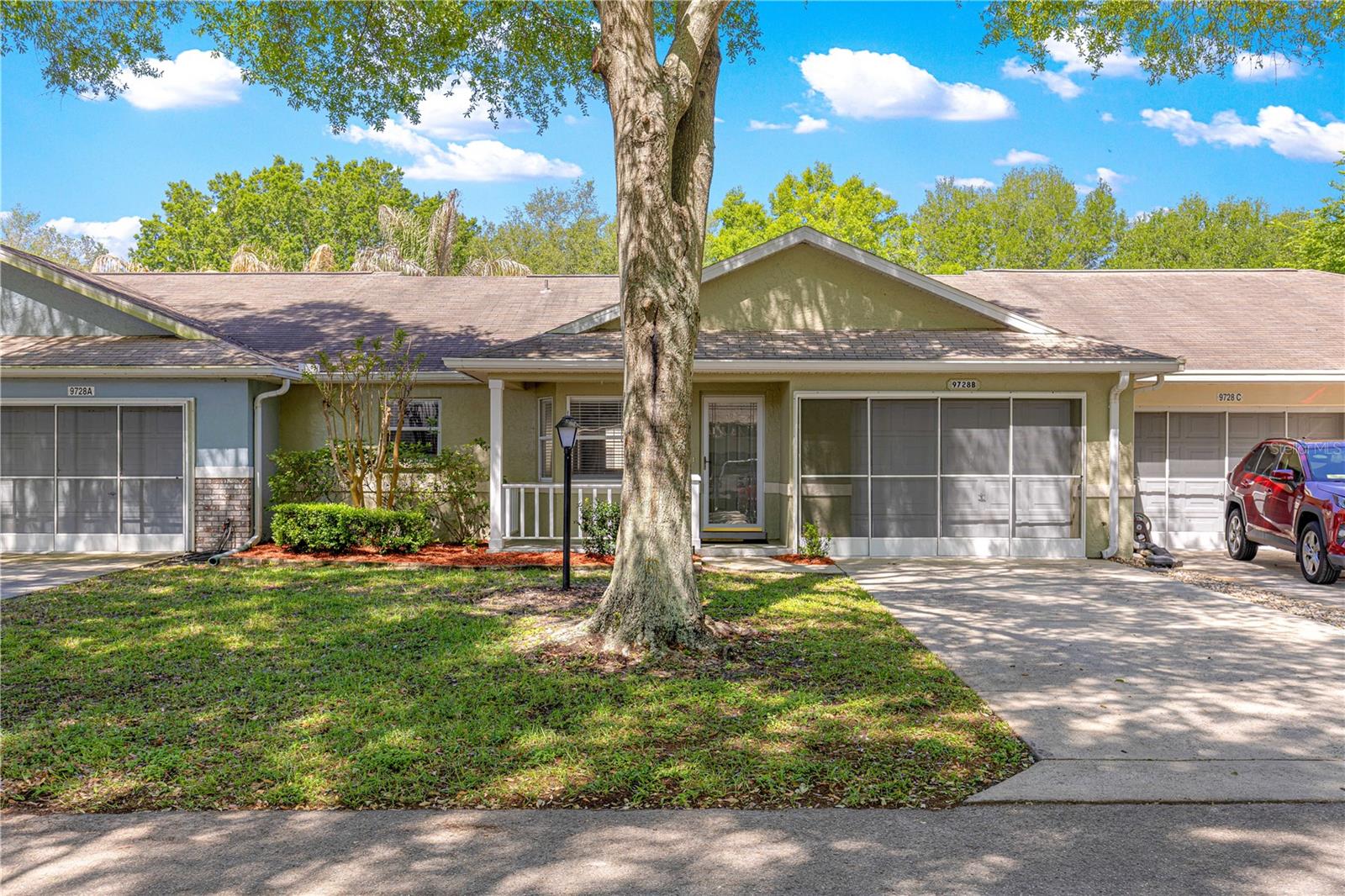 ON TOP OF THE WORLD - Residential