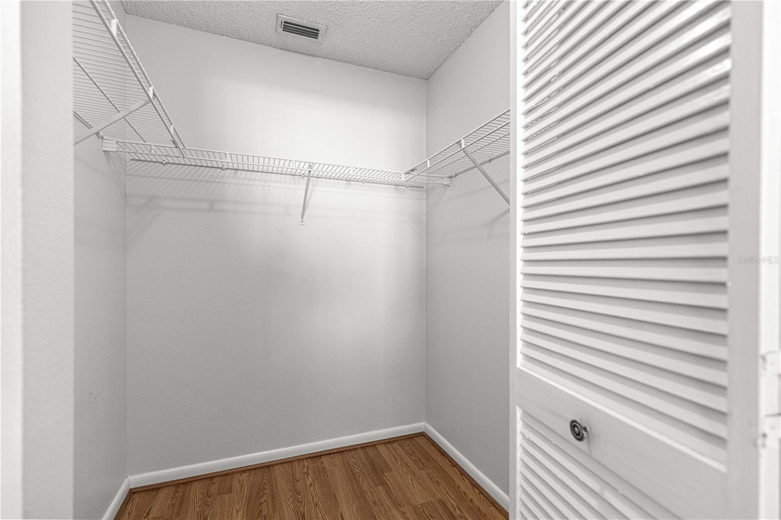 ON TOP OF THE WORLD - Residential