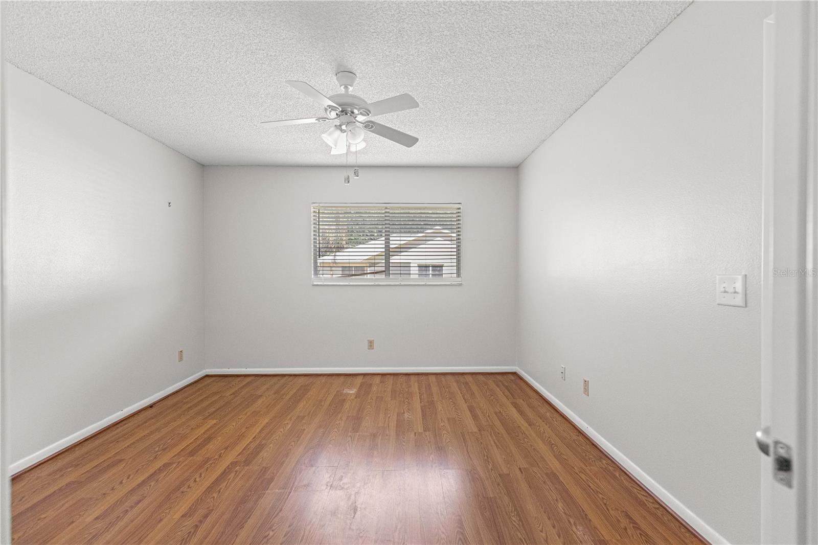 ON TOP OF THE WORLD - Residential