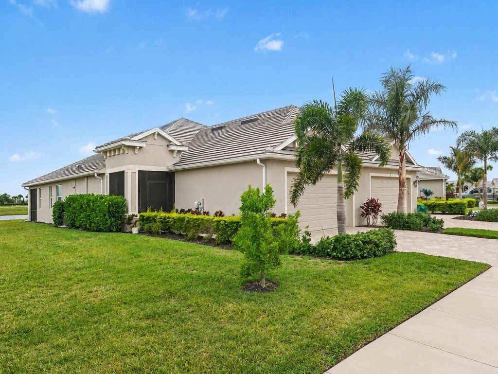 Photo of 4144 Golden Creek Terrace, Parrish, FL 34219 (MLS # A4700948)