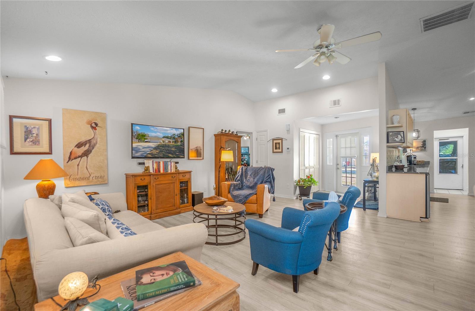 3371 S WINDING PATH