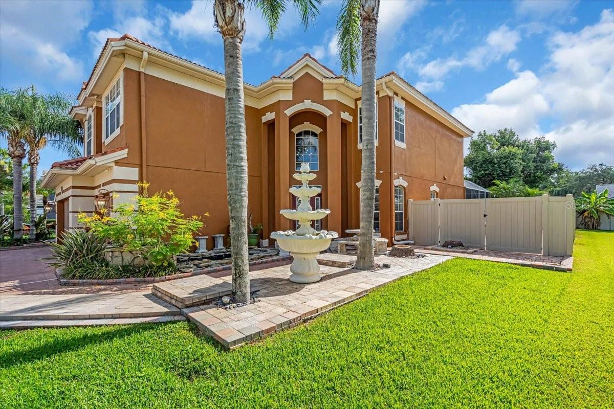 CARROLLWOOD CROSSING - Residential