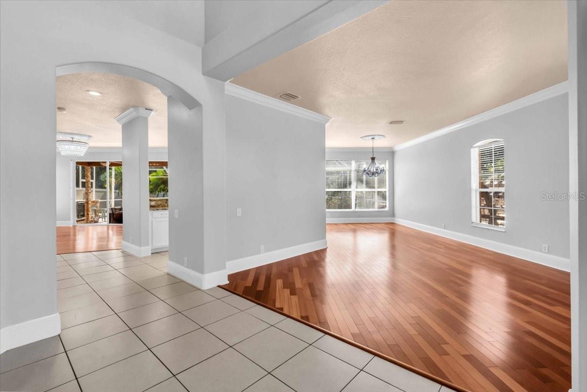 CARROLLWOOD CROSSING - Residential