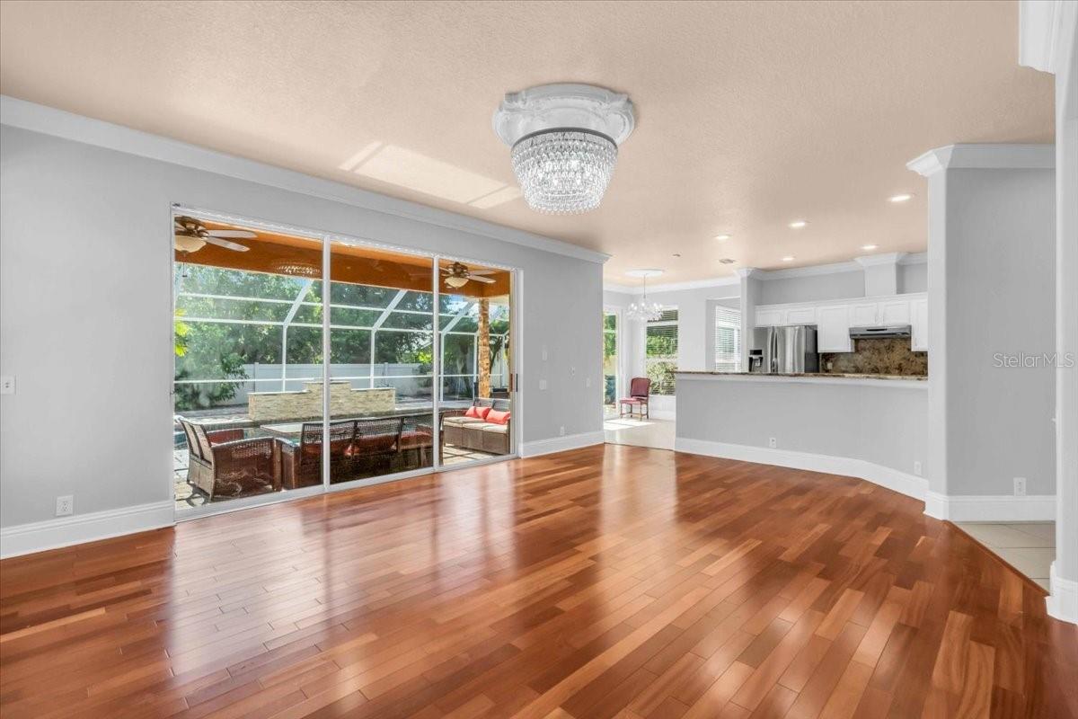 CARROLLWOOD CROSSING - Residential