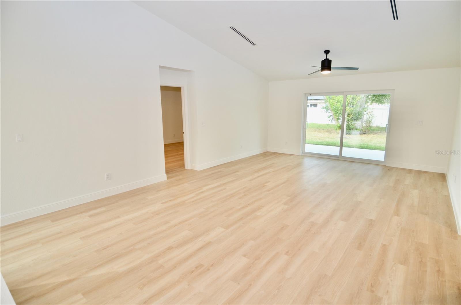 PORT CHARLOTTE SUB 32 - Residential Lease