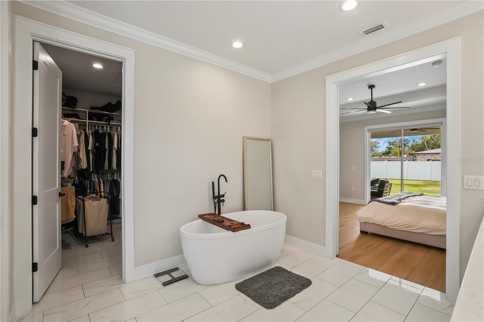 MAC FARLANE PARK - Residential