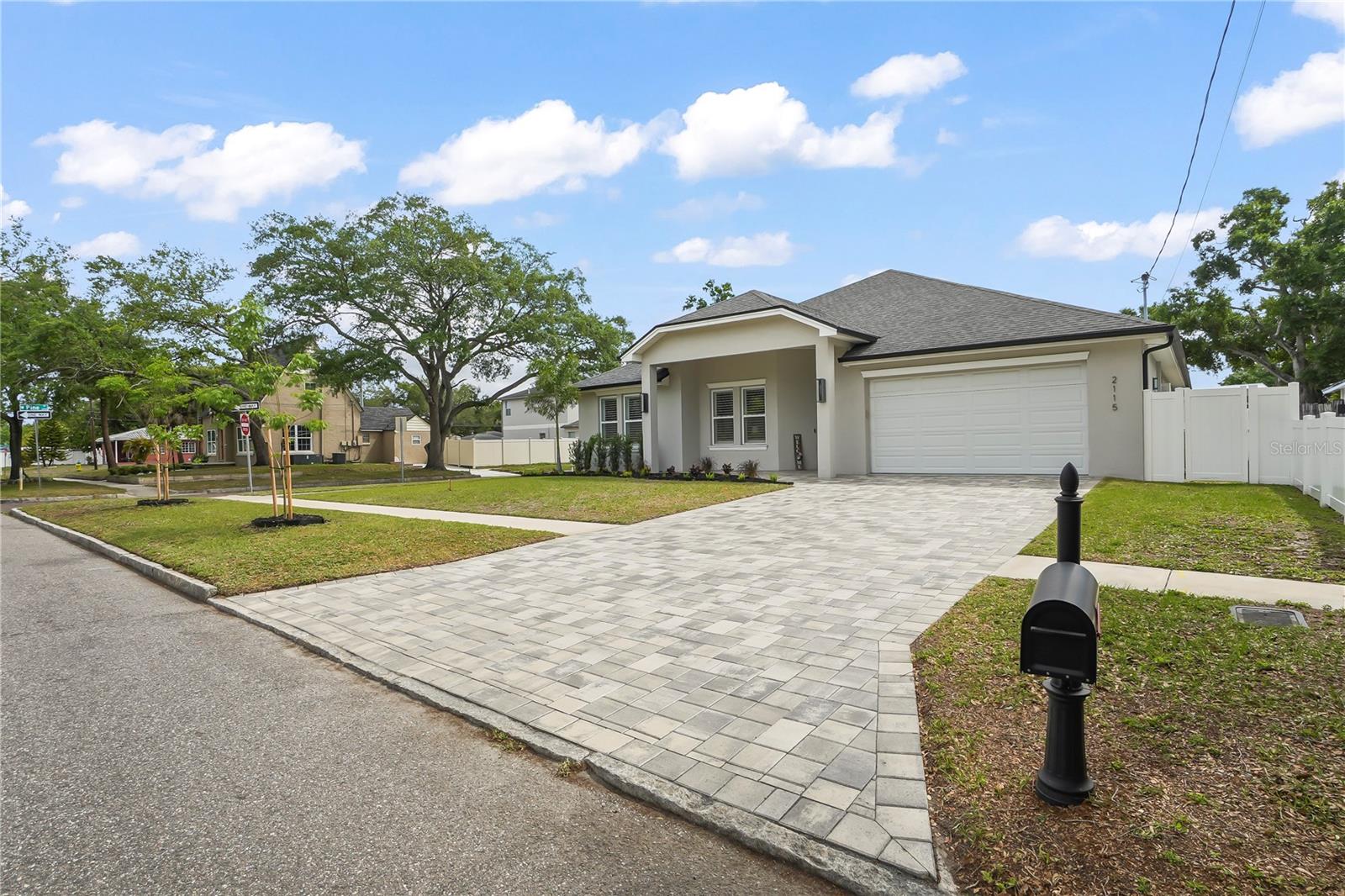 MAC FARLANE PARK - Residential