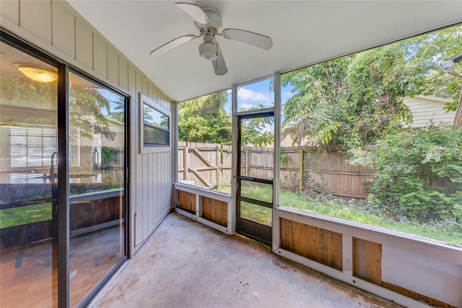 TWIN OAKS - Residential