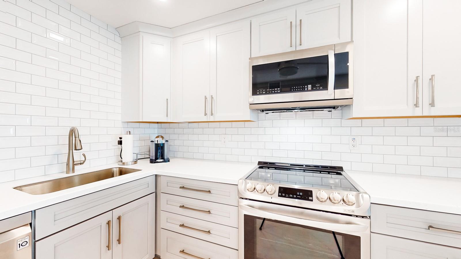 BAY ISLAND GROUP 11 - Residential