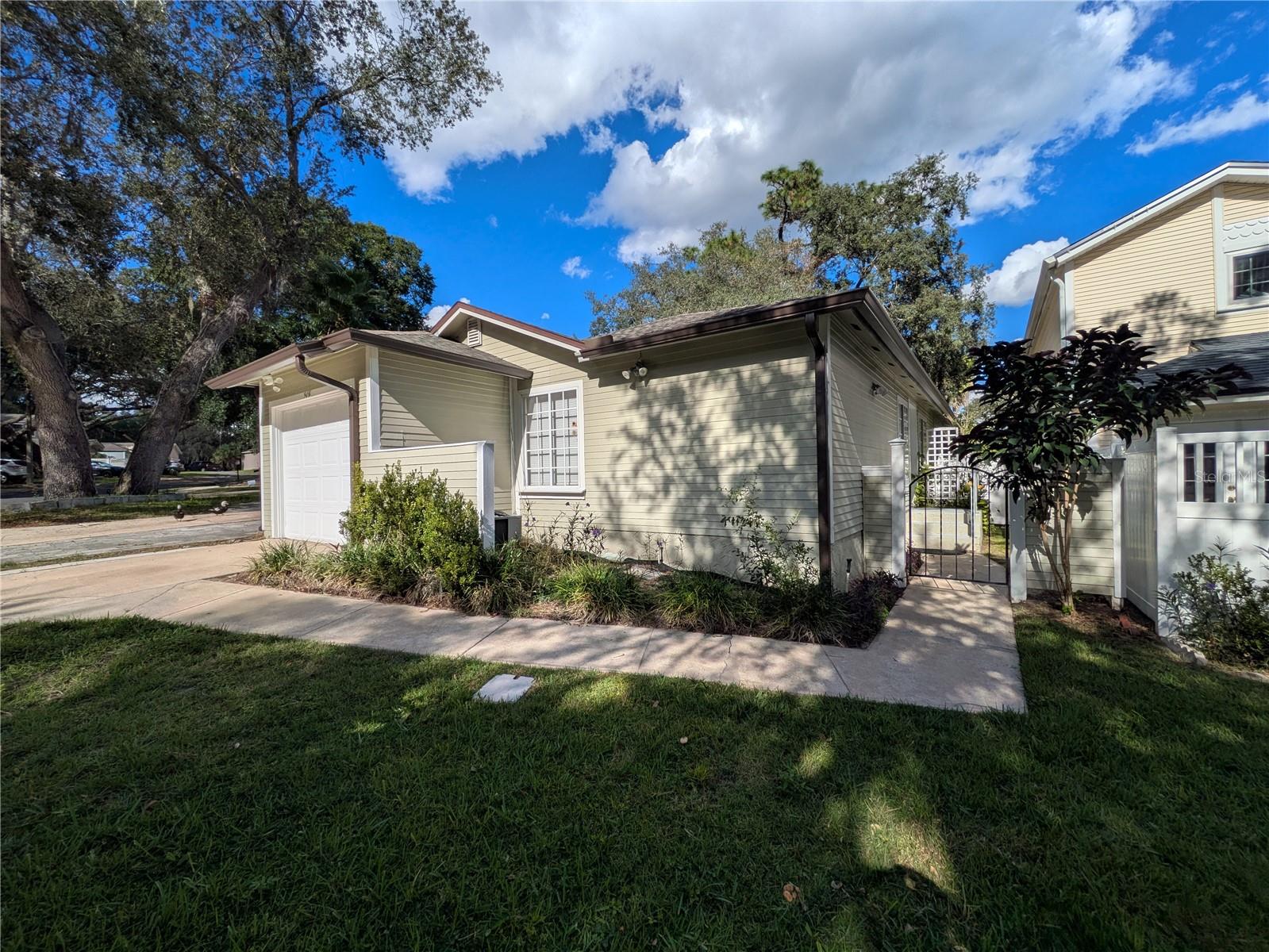 STOCKBRIDGE UNIT 1 - Residential Lease