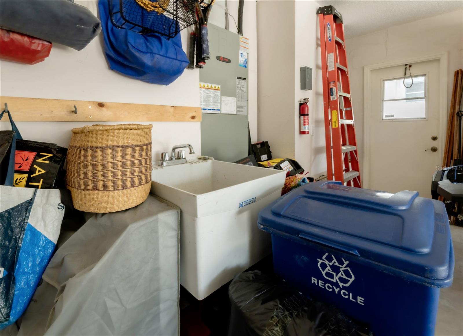 WESTWINDS PH II - Residential Lease