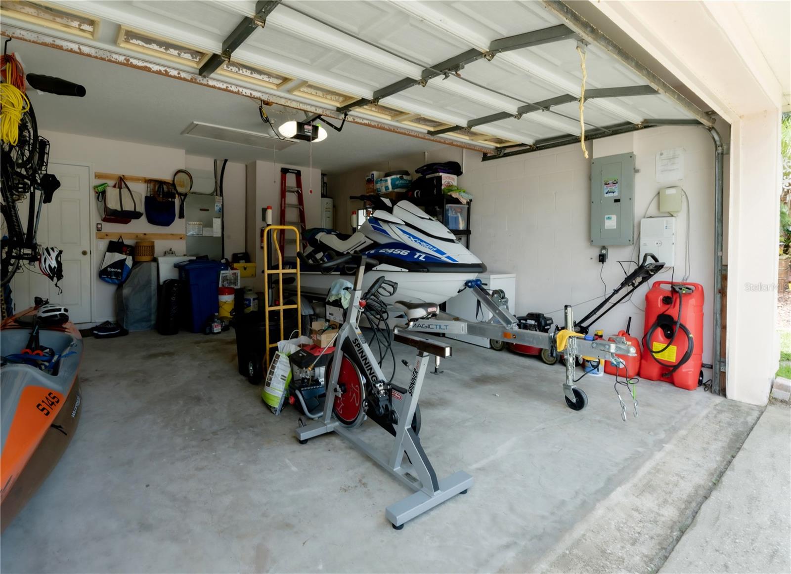 WESTWINDS PH II - Residential Lease