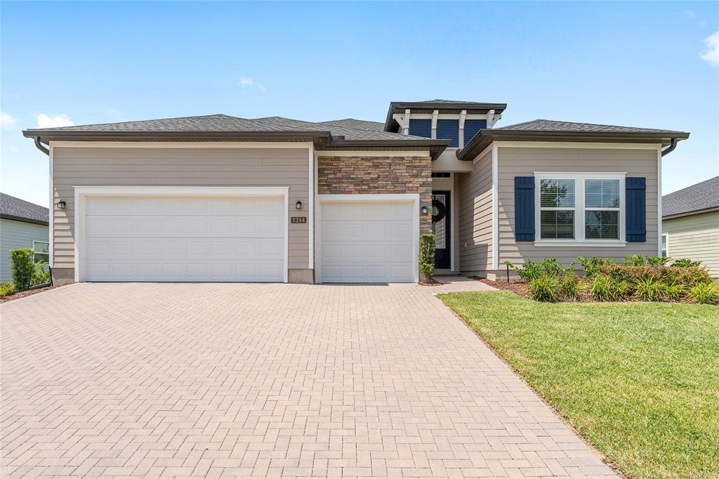 Photo of 1244 SE 42nd Road, Ocala, FL 34480 (MLS # OM705894)