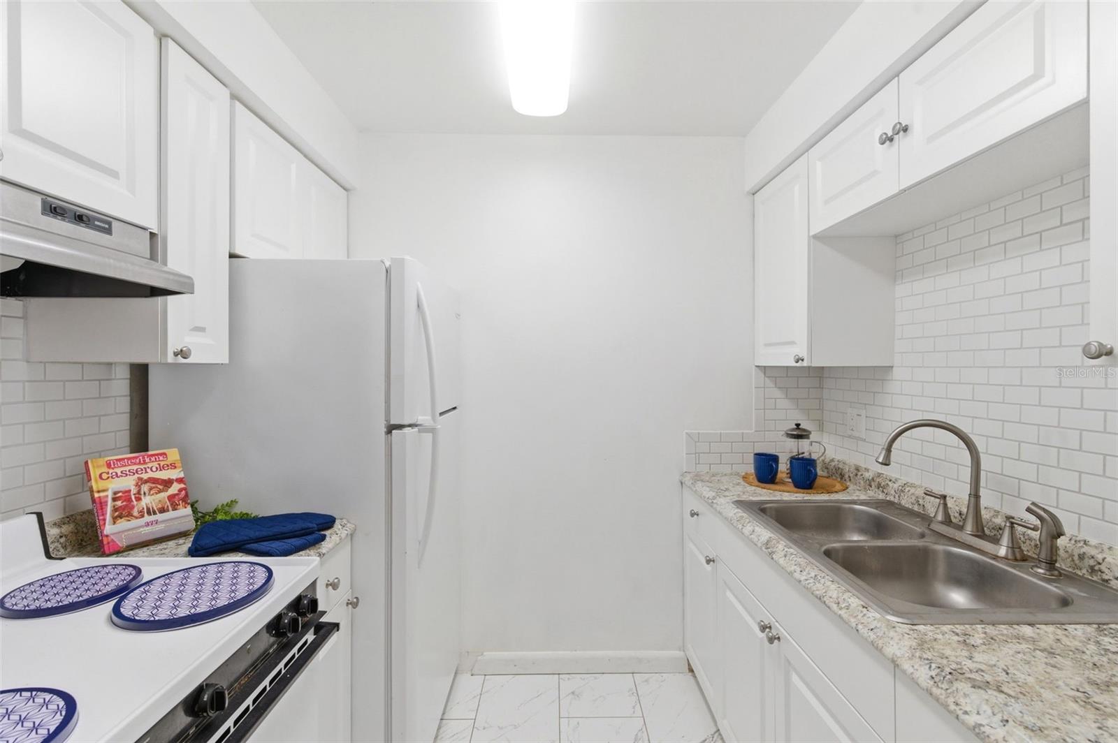 2353 SHELLEY STREET 19