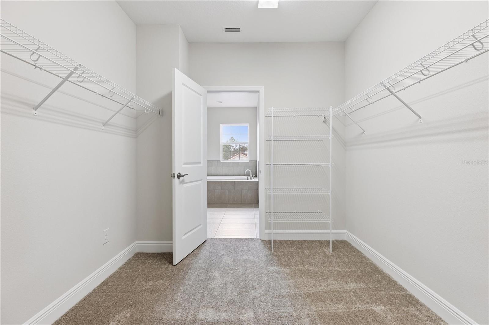 HAWKSTONE - Residential
