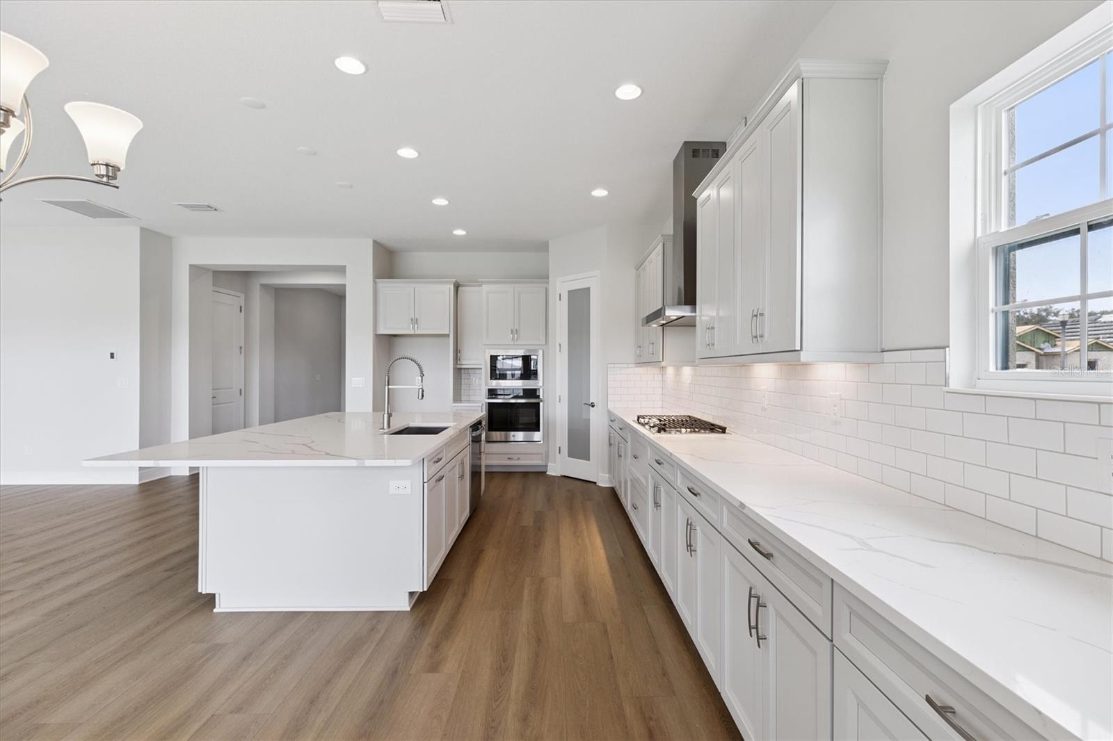 HAWKSTONE - Residential