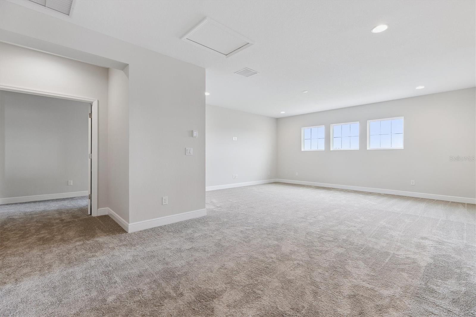 HAWKSTONE - Residential