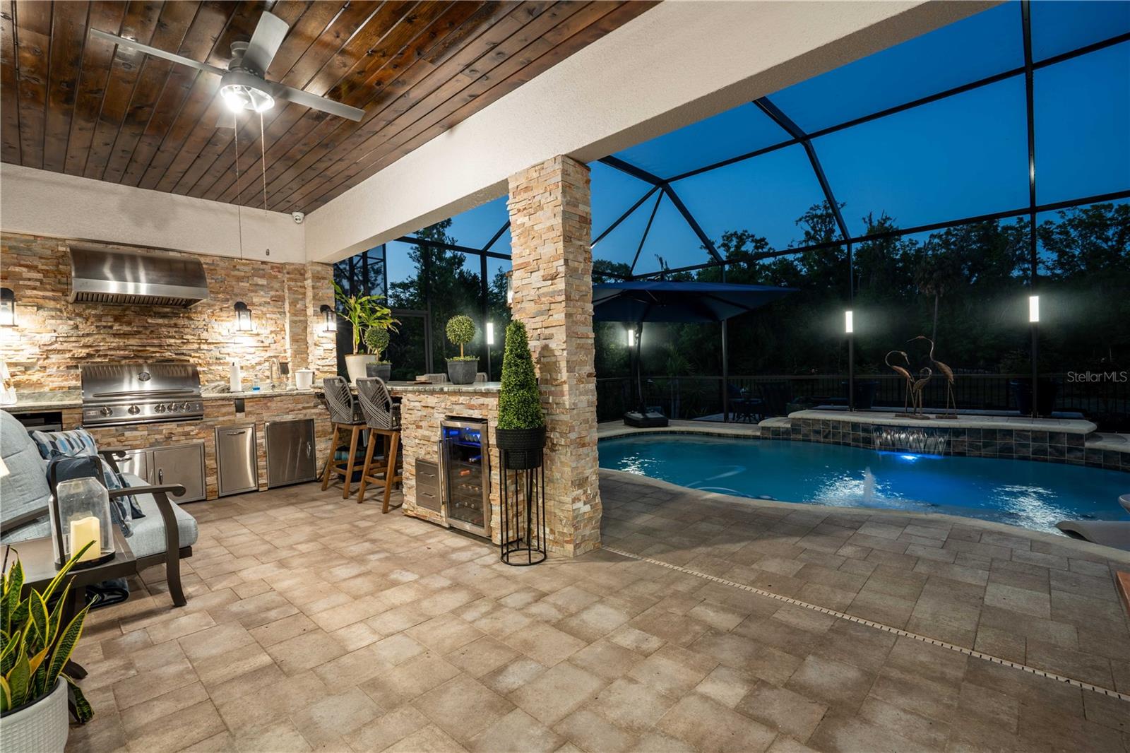 PRISTINE LAKE PRESERVE - Residential
