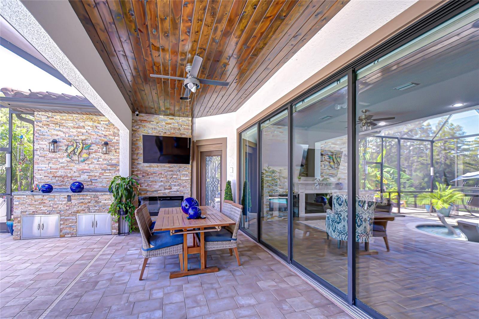 PRISTINE LAKE PRESERVE - Residential