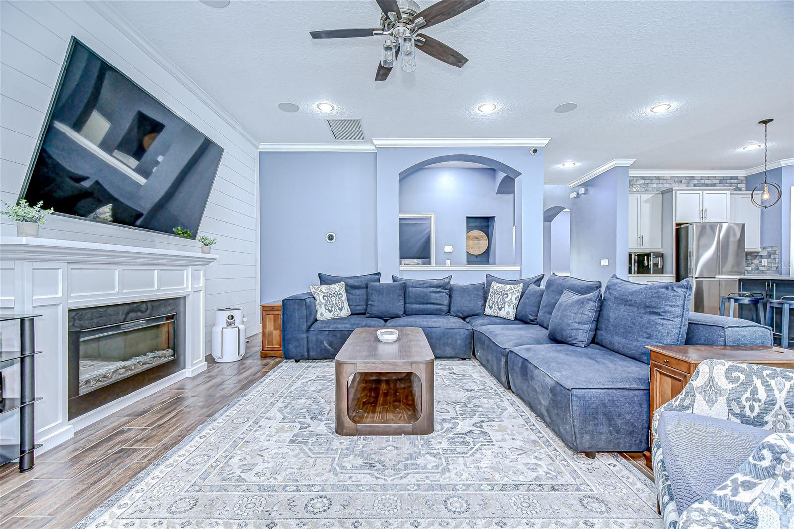 PRISTINE LAKE PRESERVE - Residential