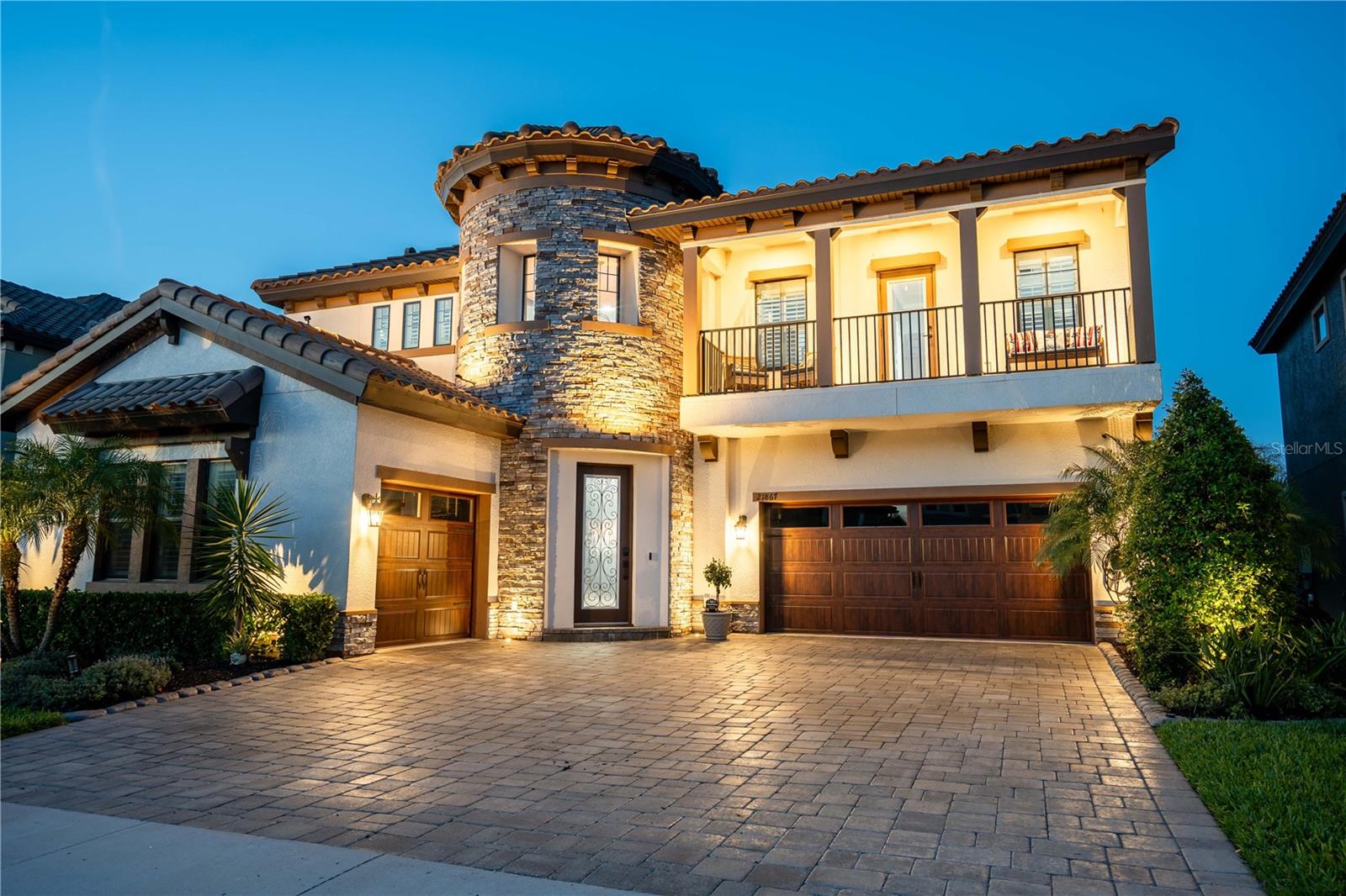 PRISTINE LAKE PRESERVE - Residential