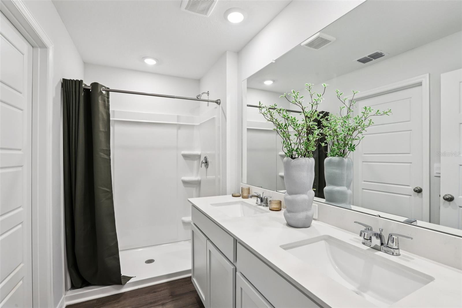 BRADBURY CREEK - Residential