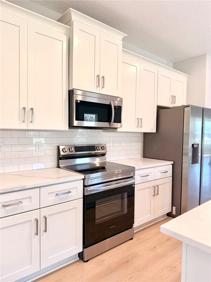 132 W PRAIRIE STREET