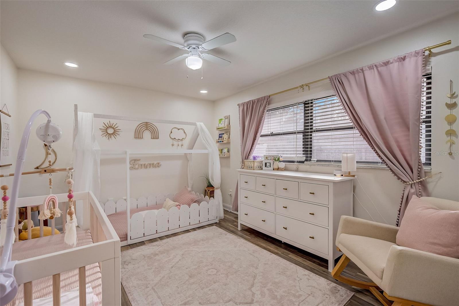 EASTBROOK SUB UNIT 16 - Residential